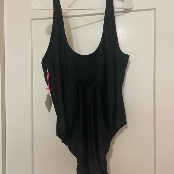 Women’s Black One Piece Vanilla Beach Swimsuit - Picture 5 of 6